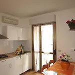 Adua Apartman *